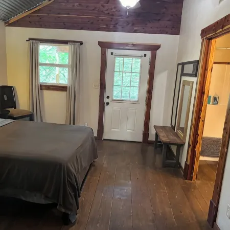 Log Cabin in Woods W/Trail & Scavenger Hunt Wood Fireplace, Lindale Canton Tyler