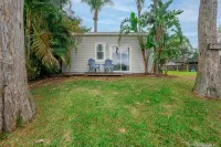 Lakefront Studio - Cozy - Stunning Views - WiFi