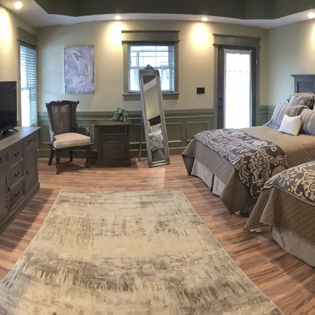 Guest Quarters at the Inn  - 101