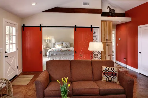 900 Square Foot Guest Cottage Built In 2013. Great For A Family of five max. - Wifi