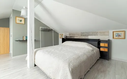 Maison à la Campagne Avec Piscine - Villas