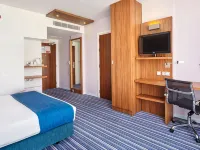 Holiday Inn Express LISBON AIRPORT by IHG Hotels near Olivais