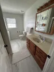 Guest House in the Heart of Old Town Daphne, AL - Wifi