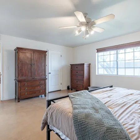 Charming 4-bedroom house, family and pet friendly, in desirable east Tucson!