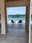 Lakeview Guest Rooms with Huge Rooftop Terrace - Wifi