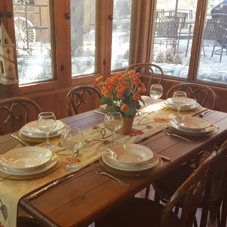 Petfriendly 5 Bedroom/5 Bath Retreat in the Heart of Arrowhead /Lake Rights