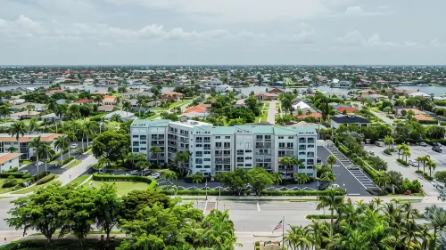 Beautiful 1 Bedroom Condo - JW Alternative - Steps from Marco Island Beach - Beach