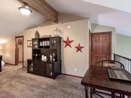 Beautiful Loft Condo in the Heart of Bigfork on the Swan River - Alojamientos