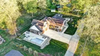 Heated Seasonal Pool, Hot Tub, Golf Course Home with Putting Green, Dogs Welcome - 5 Sao