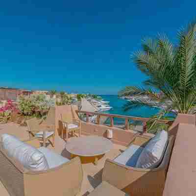 Luxury apartment on the Marina Others