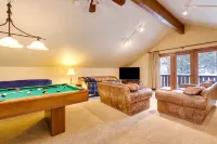 Steps from Four O Clock Run, Spacious and Charming  Ski-In/Ski-Out Retreat - Jacuzzi