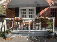 Cozy Cottage on Canton Street just steps away from nightlife, shopping and parks - 무료 와이파이