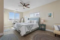 Strandcastle Beach House 2.0 - Oceanfront! - You're right on the sand! - Parvekkeita