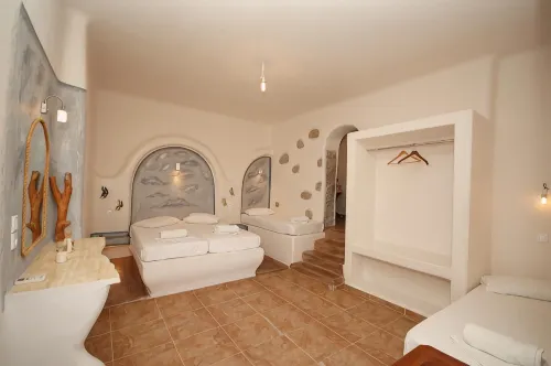 Peristeronas Village - Mountain view