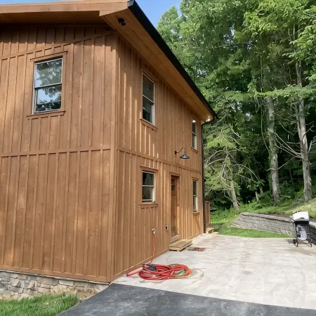 Deer Lick Cabin Lake Front Cabin That Sleeps 6 People - Minutes from Bristol