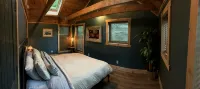 Whimsical Home on Quiet High Street, in Historic Downtown. - 3-Star