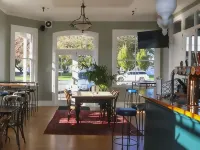 The Martinborough Hotel - bar