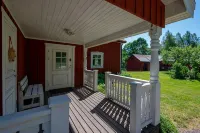 Idyllic Swedish house with lake view and 350 m private shoreline - Wifi