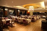 Armis Hotel - موقف سيارات