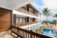 Lucky Elephant Hotel - Beach