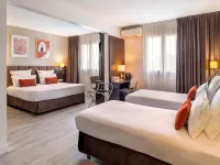 Best Western Terre de Provence - Swimmingpools