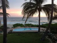 Beach Front Paradise Home.  Luxurious Funishings! - Beach