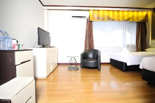 Kumala Hotel Bandung - 2-Star