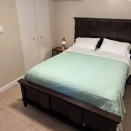 Downtown Nice Apartment with Parking