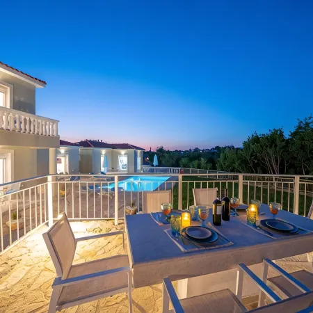 Luxury Villa with private pool in tranquil setting