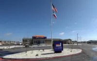 Instalodge Hotel and Suites Karnes City