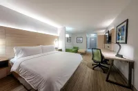 Holiday Inn Express & Suites Petersburg/Dinwiddie Hotels in Dinwiddie County