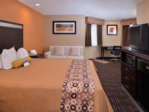 Americas Best Value Inn and Suites Madera