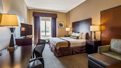 Best Western Plus Harrisburg East Inn  Suites