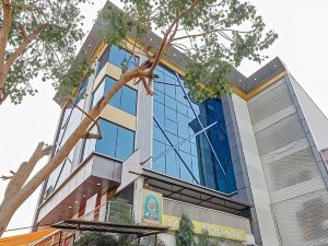 Hotel Shiv Inn Vadodara