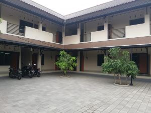 Omah Paulan Guest House