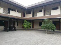 Omah Paulan Guest House Các khách sạn ở Singopuran