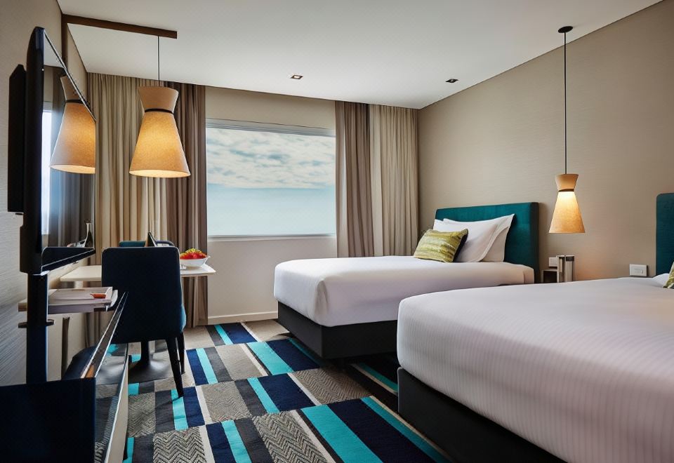 크라운 프롬나드 퍼스 썸네일