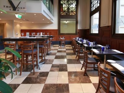 レストラン クオリティ ホテル バットマンズ ヒル オン コリンズ メルボルンの写真