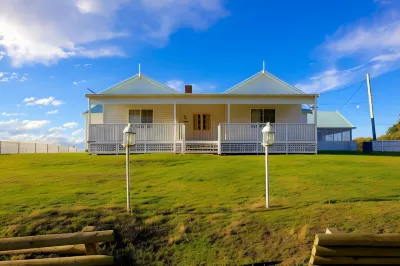 Riversdale Estate Cottages Hotels in Cambridge
