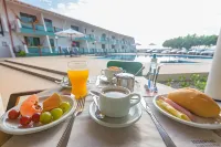 Arrey Hotel Beach Hotels in Луис-Коррея