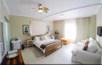 Dolphin Inn Guesthouse