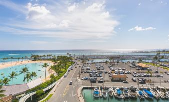 Waikiki Marina Resort at the Ilikai