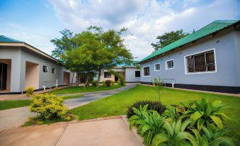 Lulu Guest Lodge