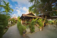 Herbal Tea Homestay Hoteller i Cẩm Thanh