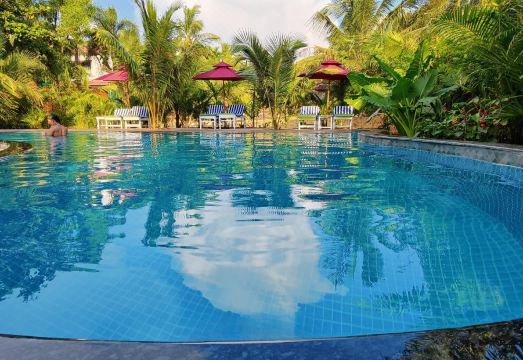 3. 리틀 인디아 비..