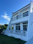 Ayit Hotel Hotel di Paradeisi