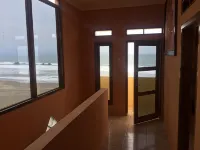 Villa Mila 2 Bedroom Tepi Pantai Hotels in Cisolok