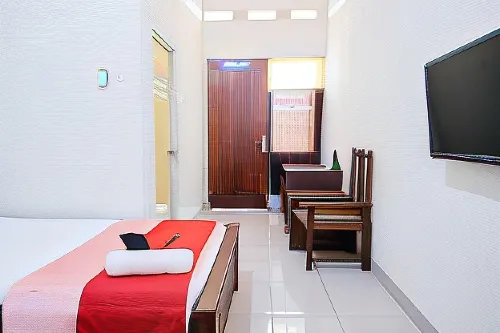 RedDoorz Syariah Near Gatot Subroto Lampung 4 Hotels in Bumi Waras