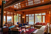 Walnut Heights by Roomy, Kalam Hotels in Kalam