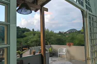 Metro Hotel Hotels in Monte Sião